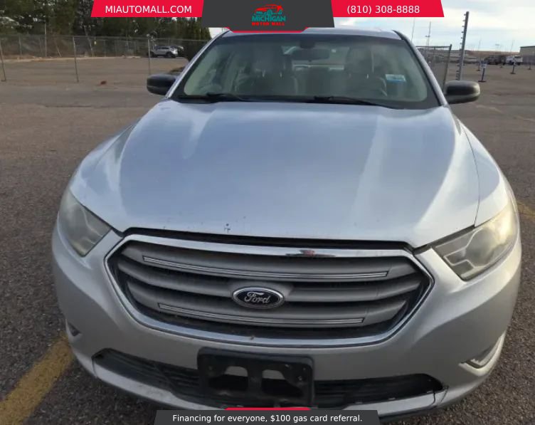 Used 2013 Ford Taurus SE FWD image 2