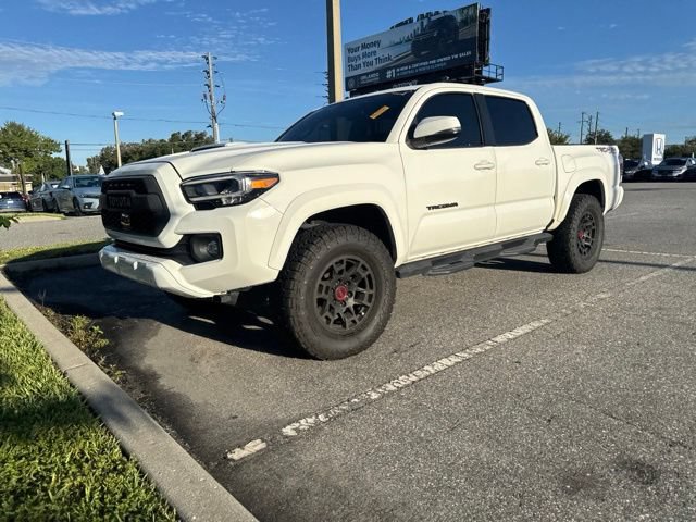 Certified 2022 Toyota Tacoma TRD Sport w/ TRD Premium Sport Package AWD/4WD image 7