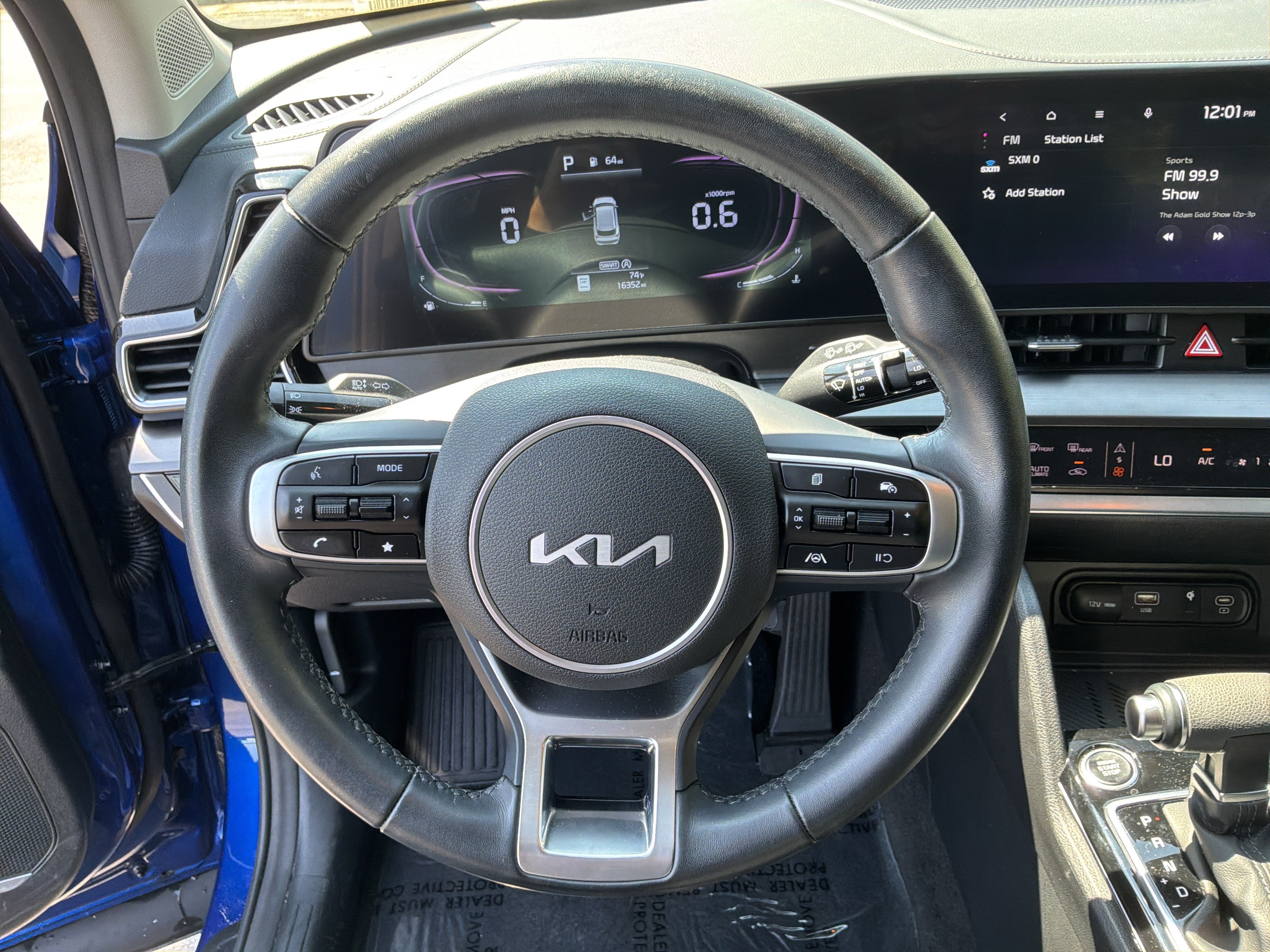 Used 2025 Kia Sportage EX FWD image 18