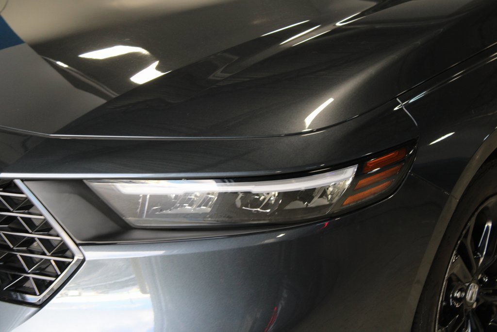 Used 2025 Honda Accord SE image 2