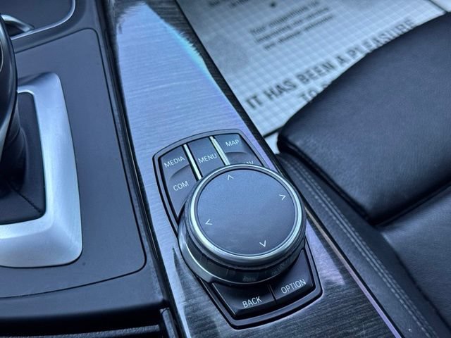 Used 2018 BMW 330i xDrive Sedan AWD/4WD image 25