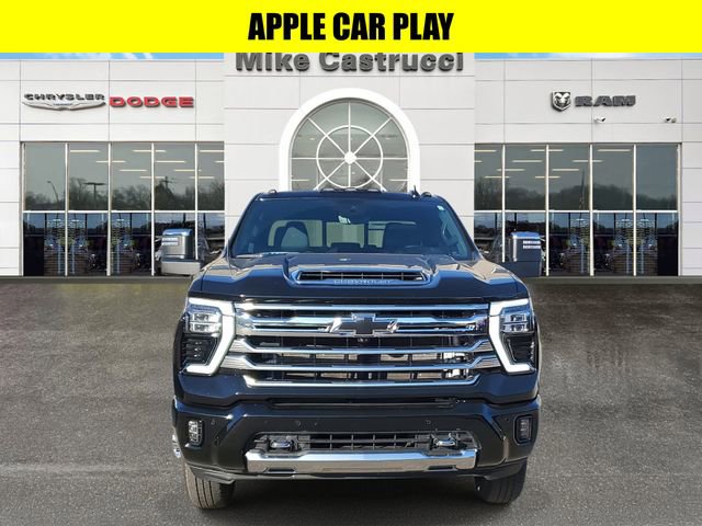 Used 2024 Chevrolet Silverado 3500 High Country w/ High Country Premium Package image 2