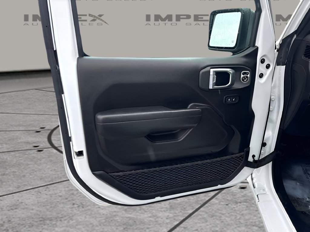 Used 2025 Jeep Wrangler Unlimited Sport AWD/4WD image 23