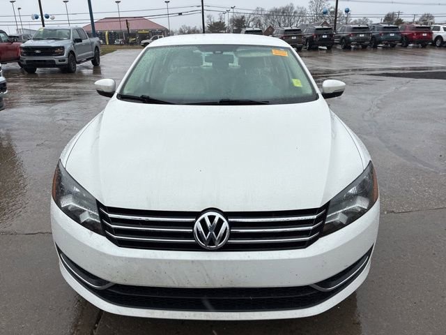 Used 2014 Volkswagen Passat 1.8T SE image 2