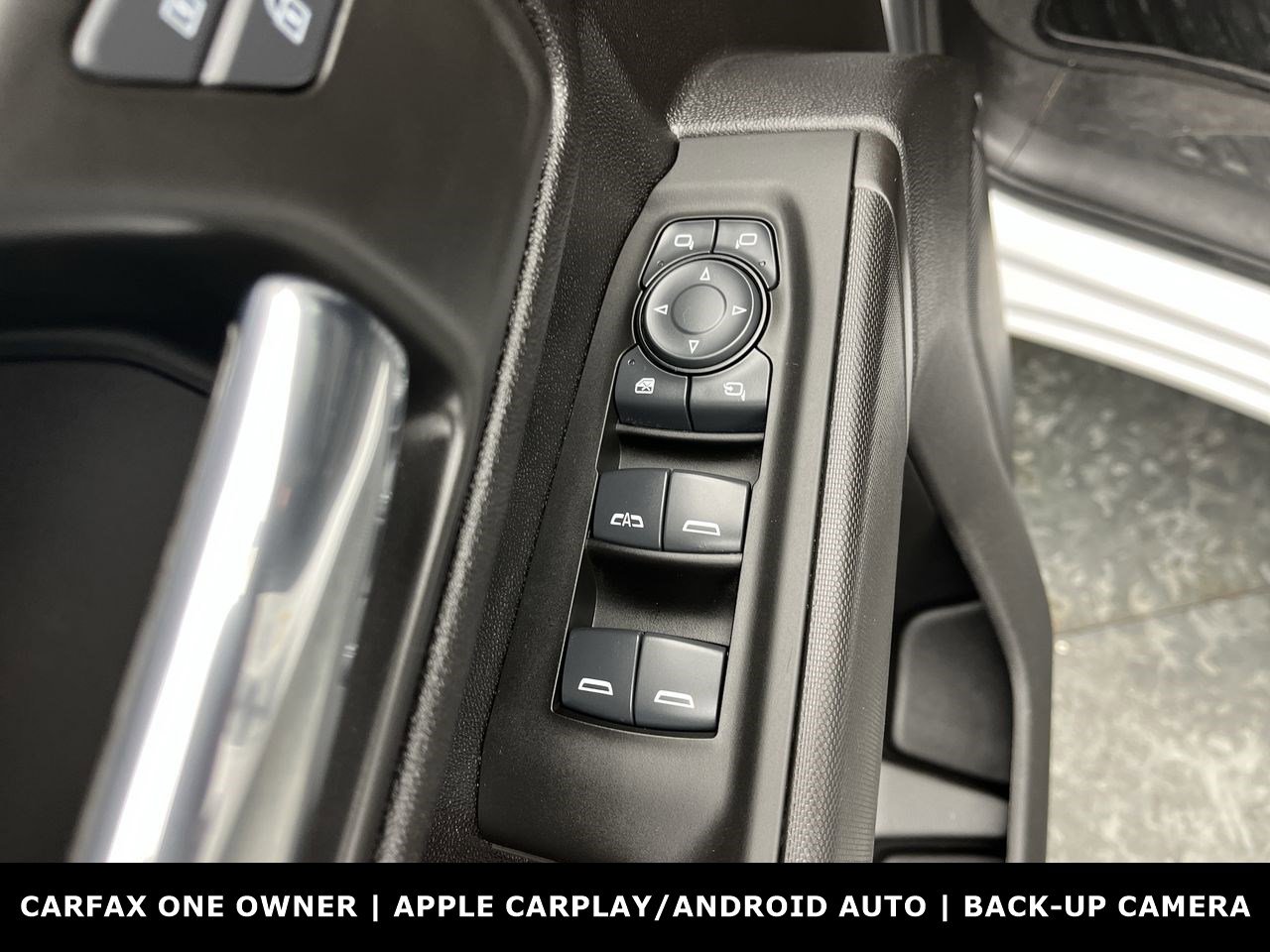 Used 2025 Chevrolet Silverado 2500 Custom w/ Custom Value Package image 8