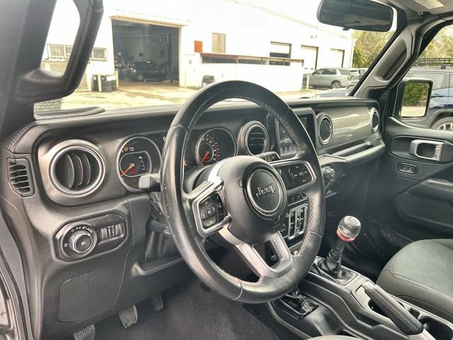 Used 2018 Jeep Wrangler Unlimited Sahara AWD/4WD image 10