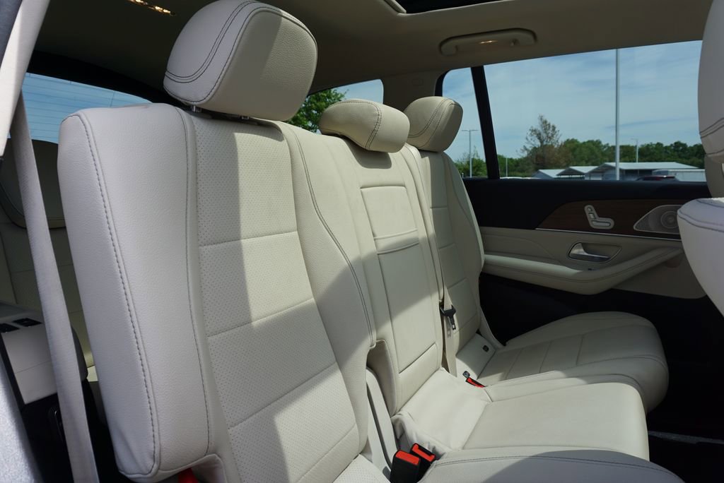 Used 2022 Mercedes-Benz GLS 450 4MATIC image 50