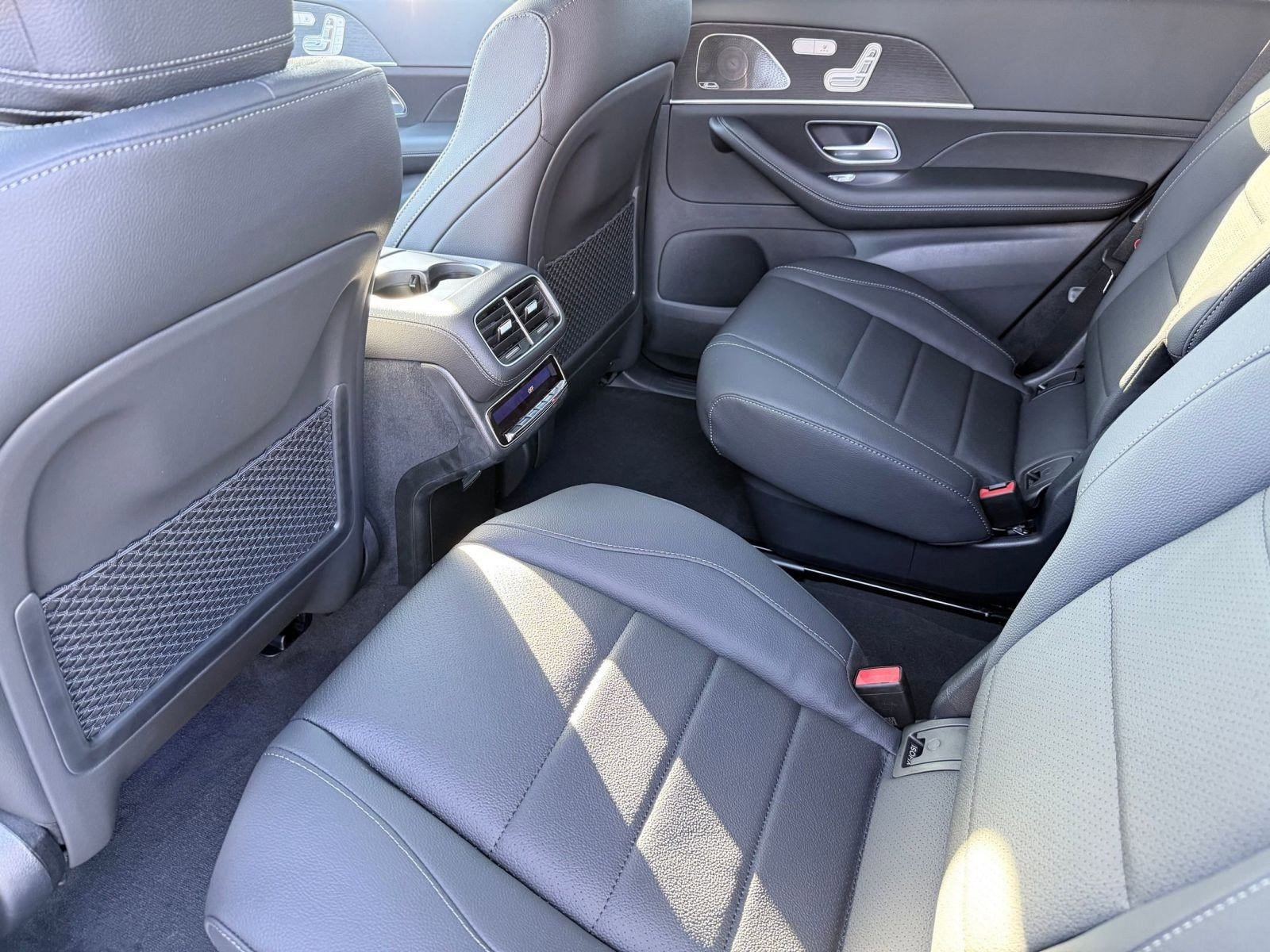 Used 2026 Mercedes-Benz GLS 450 4MATIC image 25