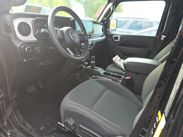 Used 2025 Jeep Wrangler Unlimited Sport S 4xe w/ Convenience Group AWD/4WD image 12