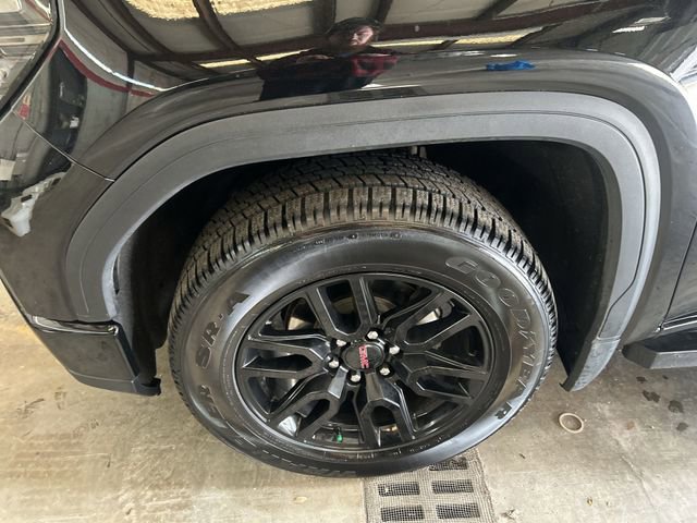 Used 2023 GMC Sierra 1500 Elevation image 16