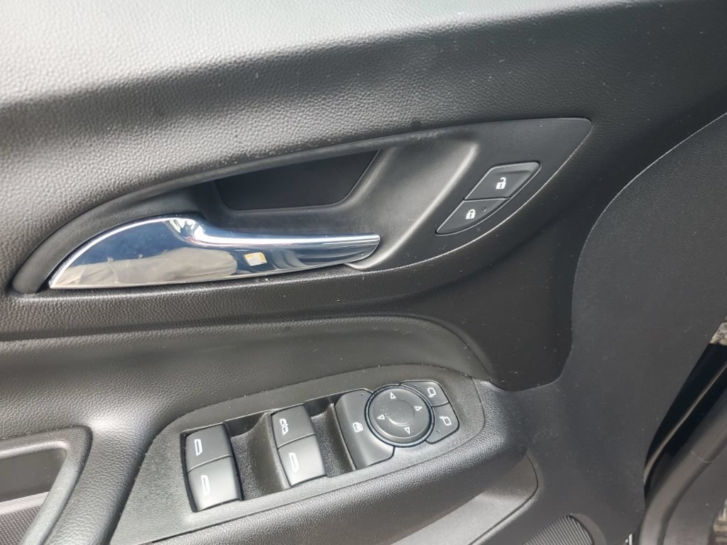 Used 2021 Chevrolet Equinox LT AWD/4WD image 11