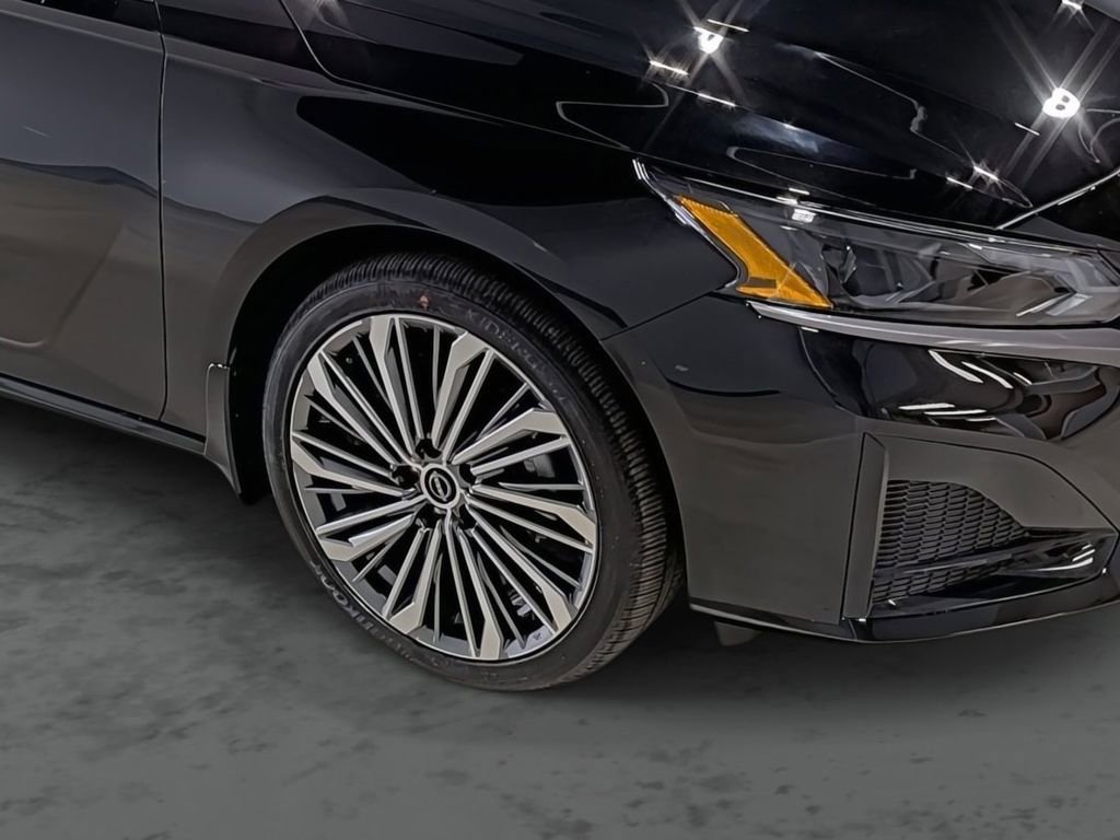 New 2026 Nissan Altima 2.5 SV AWD/4WD image 14