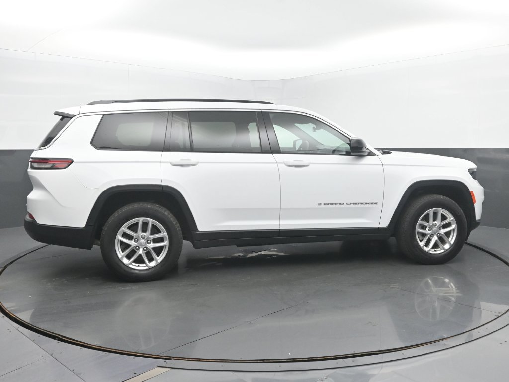 Used 2025 Jeep Grand Cherokee L Laredo w/ Luxury Tech Group I AWD/4WD image 7