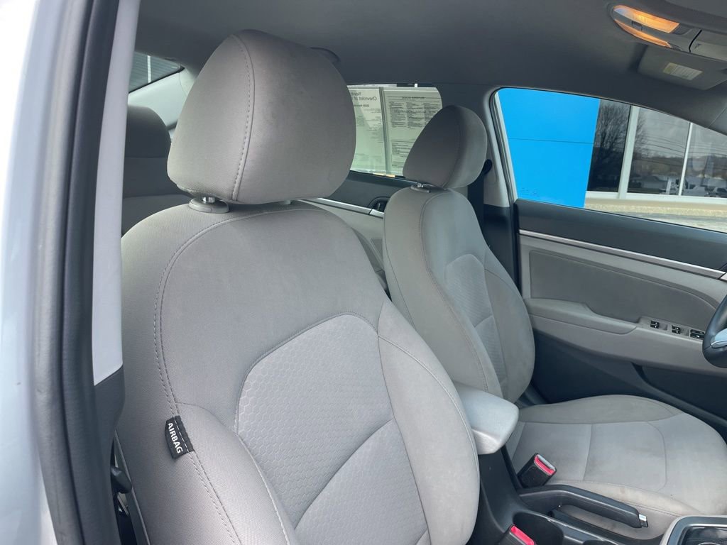 Used 2020 Hyundai Elantra SEL image 25
