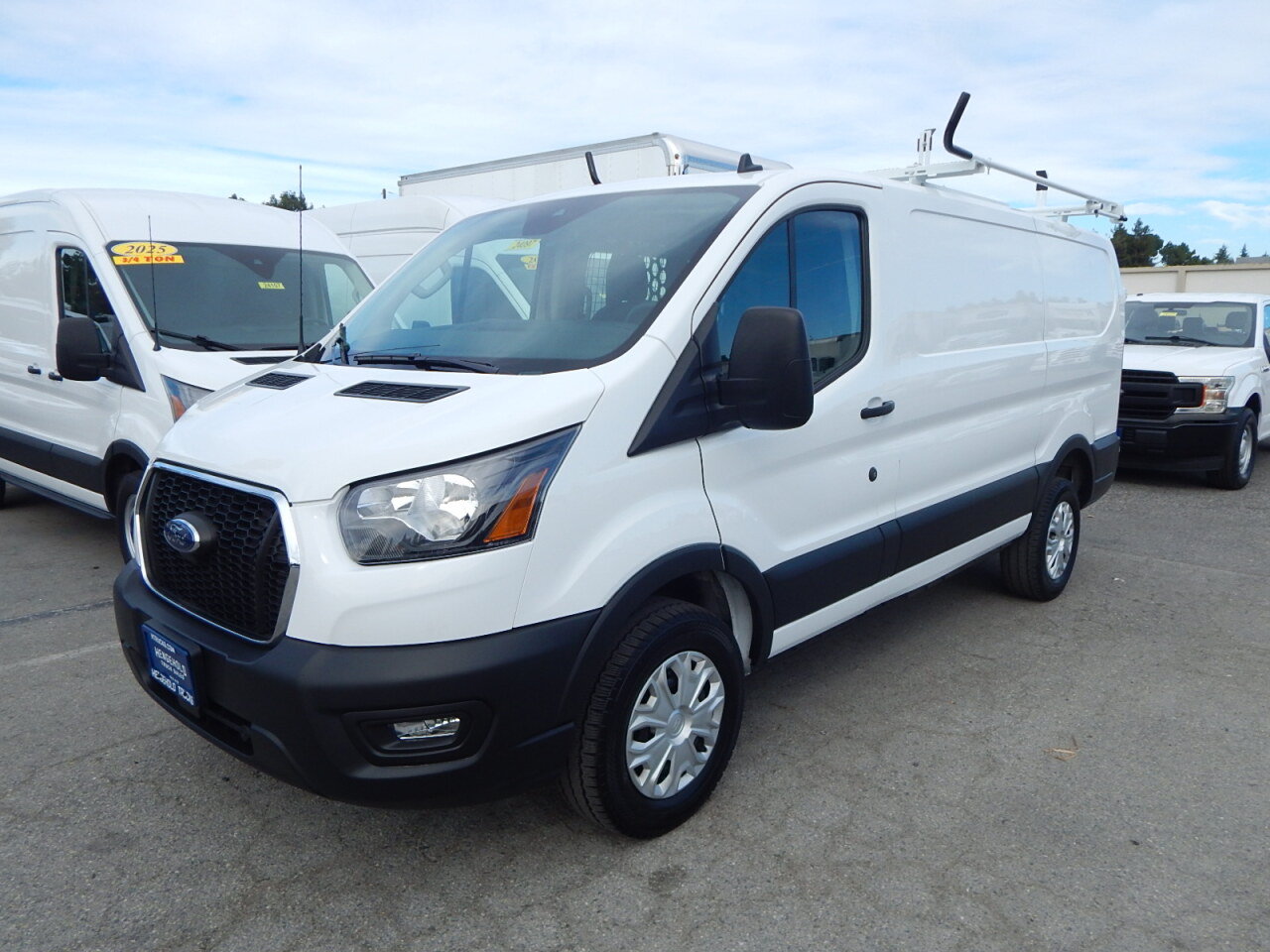 Used 2025 Ford Transit 250 Low Roof w/ Exterior Upgrade Package RWD image 1