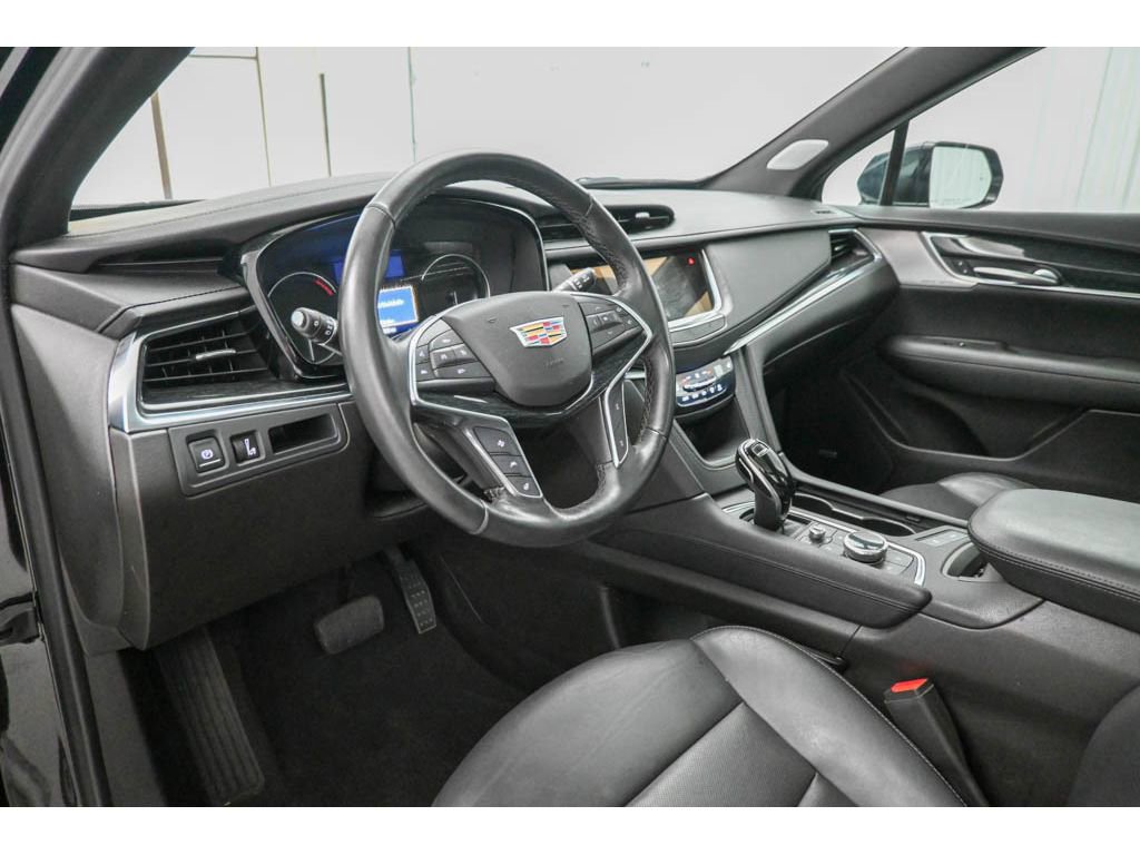 Certified 2022 Cadillac XT5 Premium Luxury image 9
