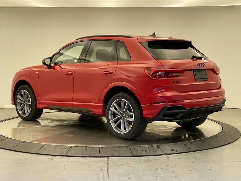 New 2025 Audi Q3 2.0T Premium image 3