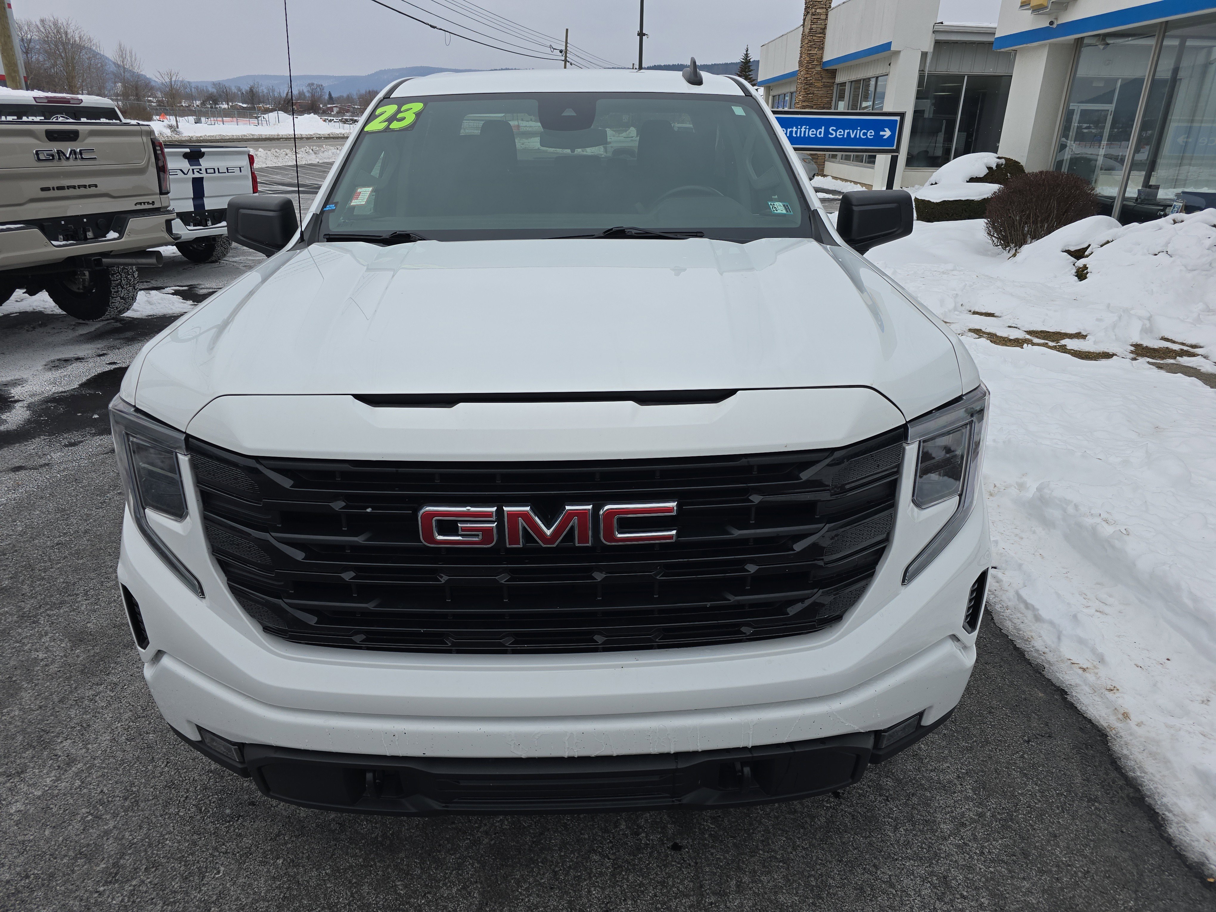 Used 2023 GMC Sierra 1500 Elevation image 8