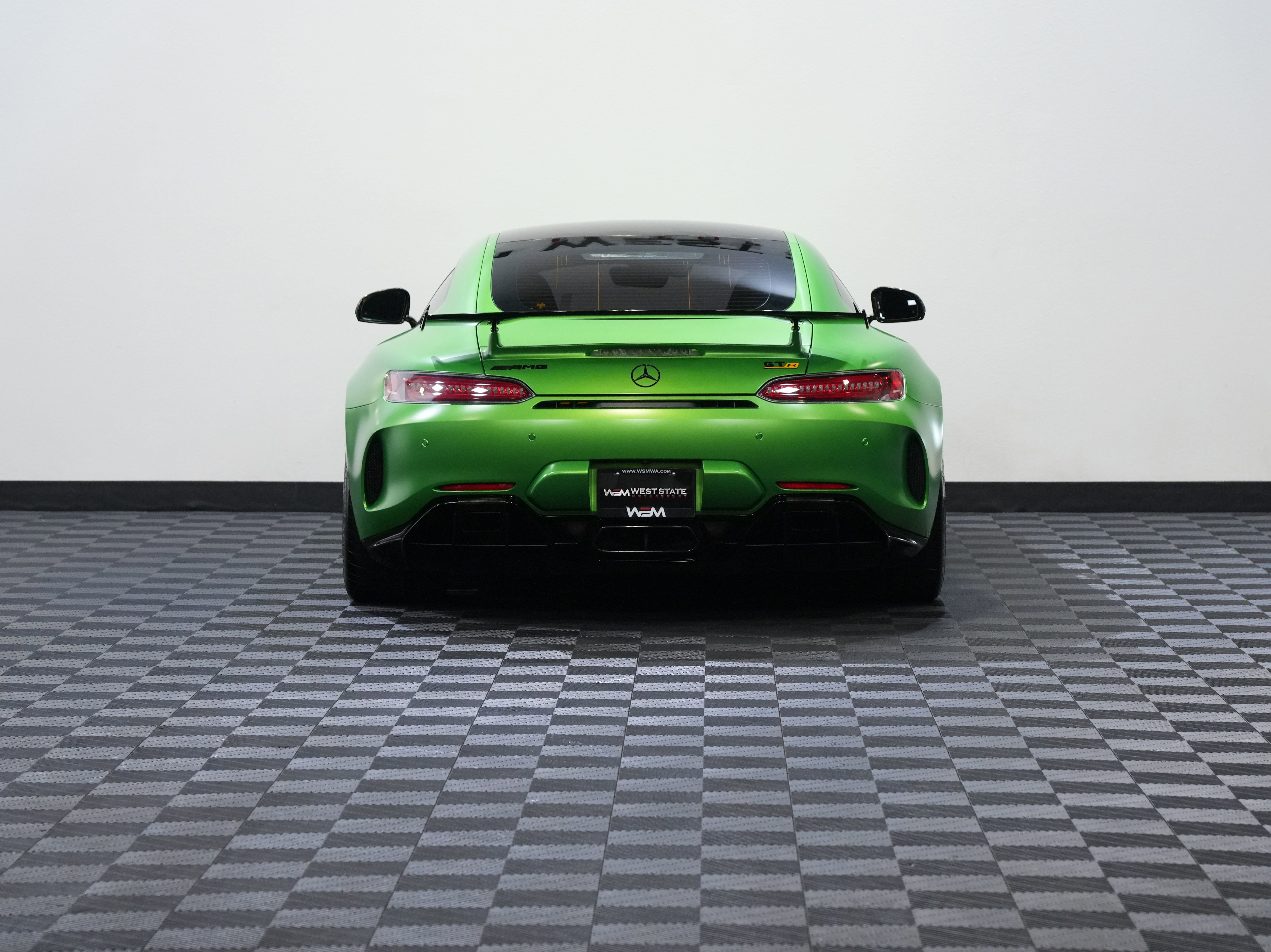 Used 2018 Mercedes-Benz AMG GT R image 7