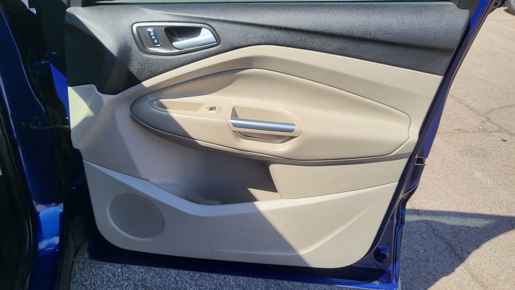 Used 2014 Ford Escape Titanium FWD image 18