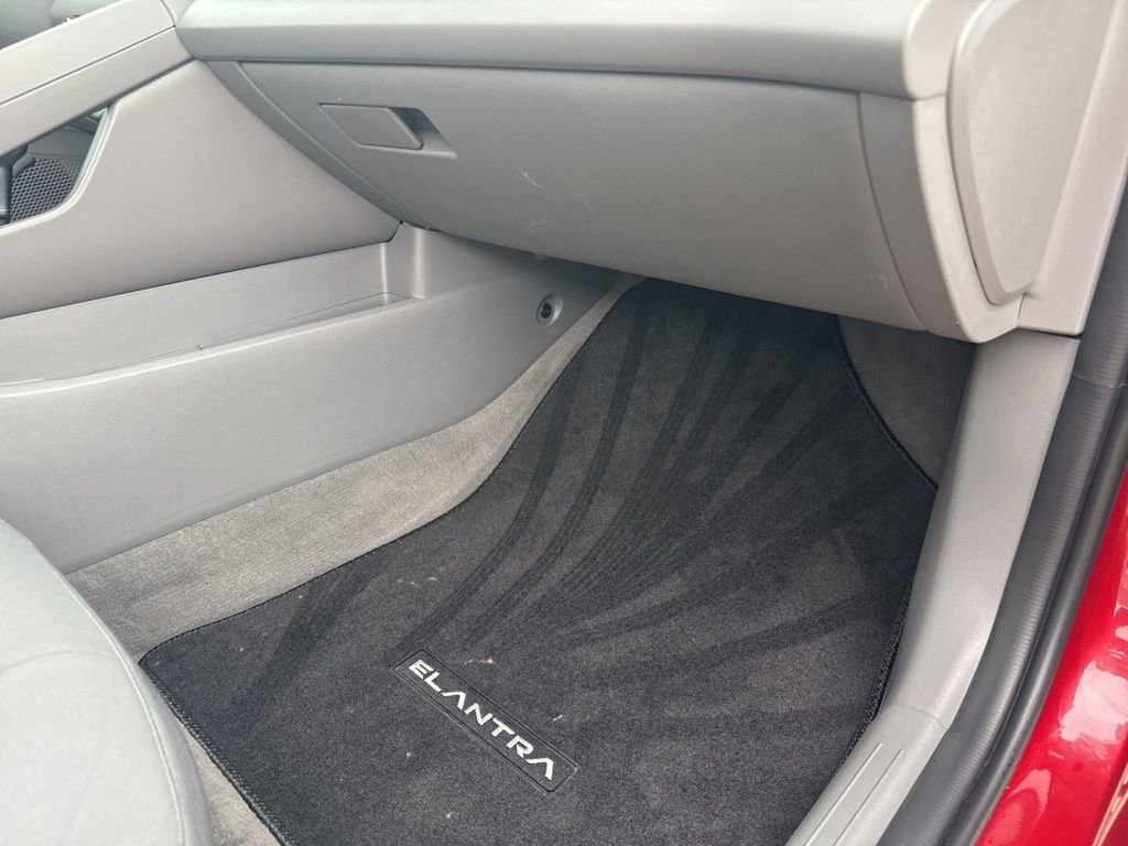 Used 2025 Hyundai Elantra Sport image 44