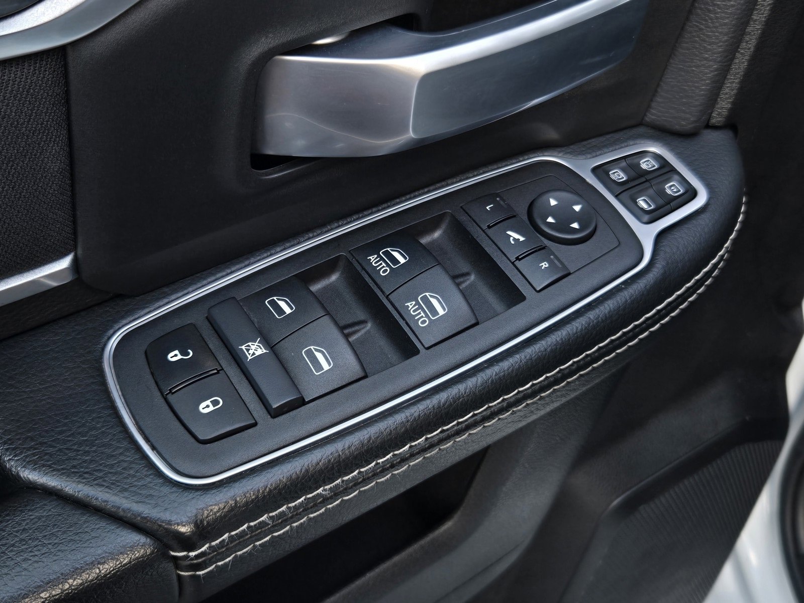 Used 2024 RAM 2500 Big Horn image 11