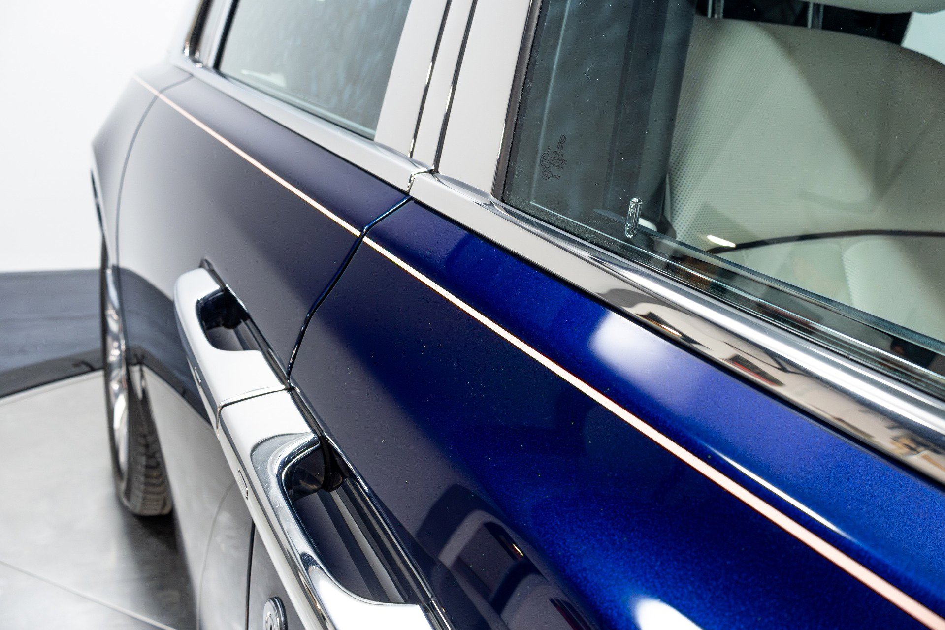 Used 2021 Rolls-Royce Phantom Sedan RWD image 72