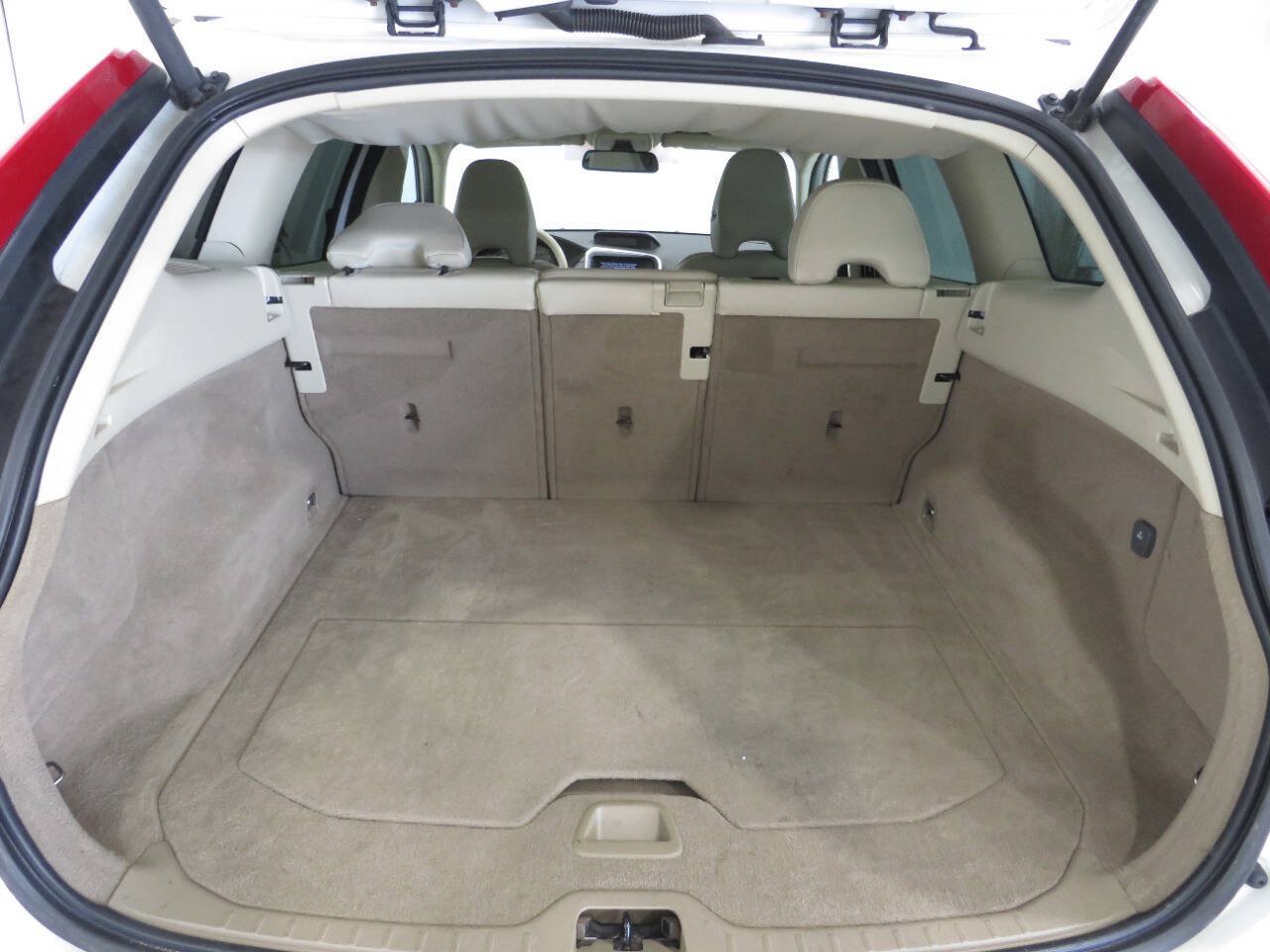 Used 2010 Volvo XC60 3.2 FWD image 12