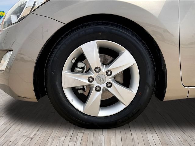Used 2013 Hyundai Elantra GLS w/ Preferred Pkg FWD image 35