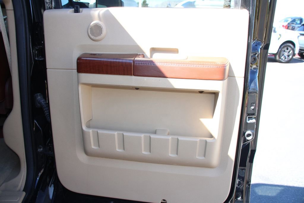 Used 2013 Ford F250 King Ranch w/ King Ranch w/Chrome Pkg image 22