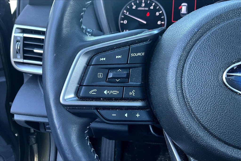 Used 2023 Subaru Outback Touring AWD/4WD image 11