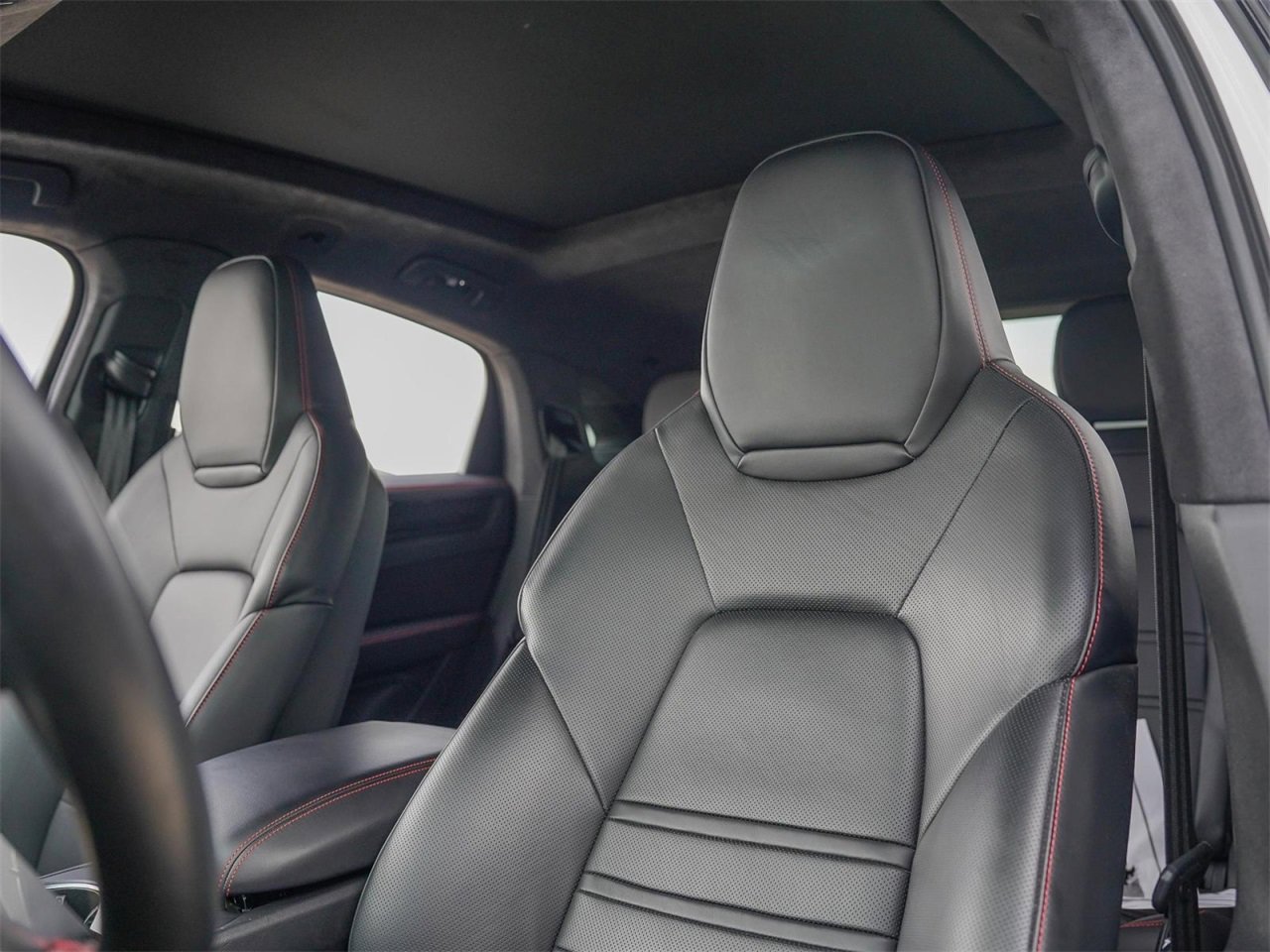 Certified 2023 Porsche Cayenne GTS image 5