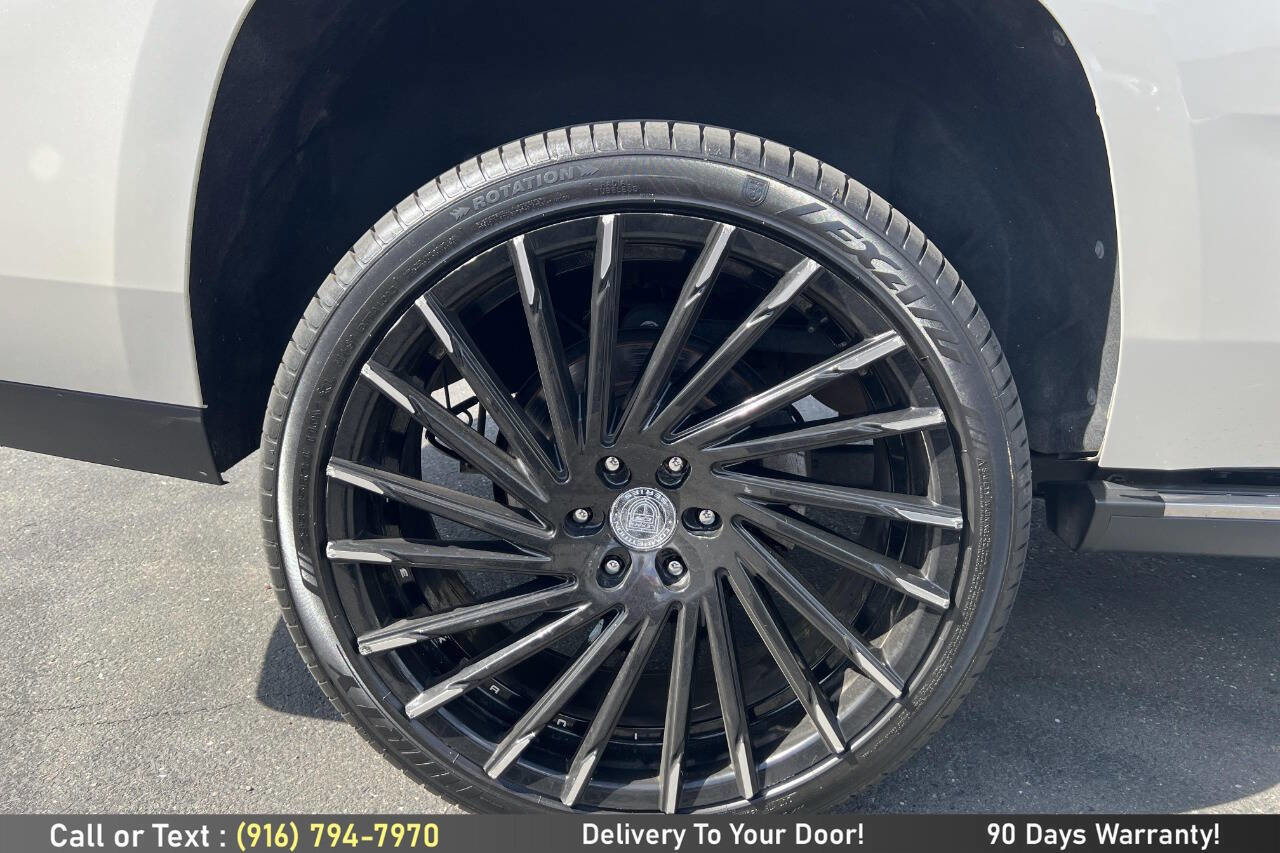 Used 2015 Cadillac Escalade Premium image 10