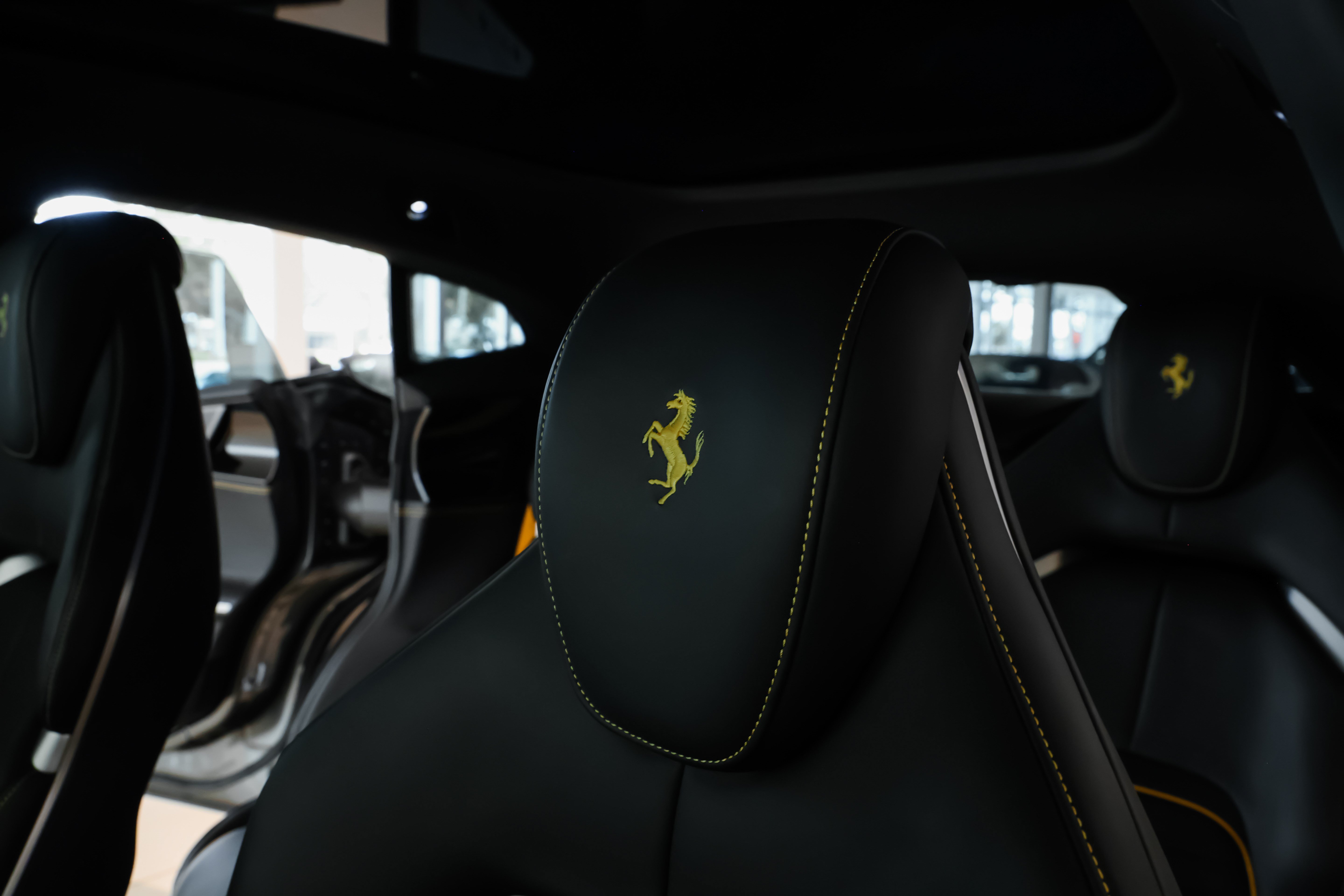 Used 2025 Ferrari Purosangue AWD/4WD image 21