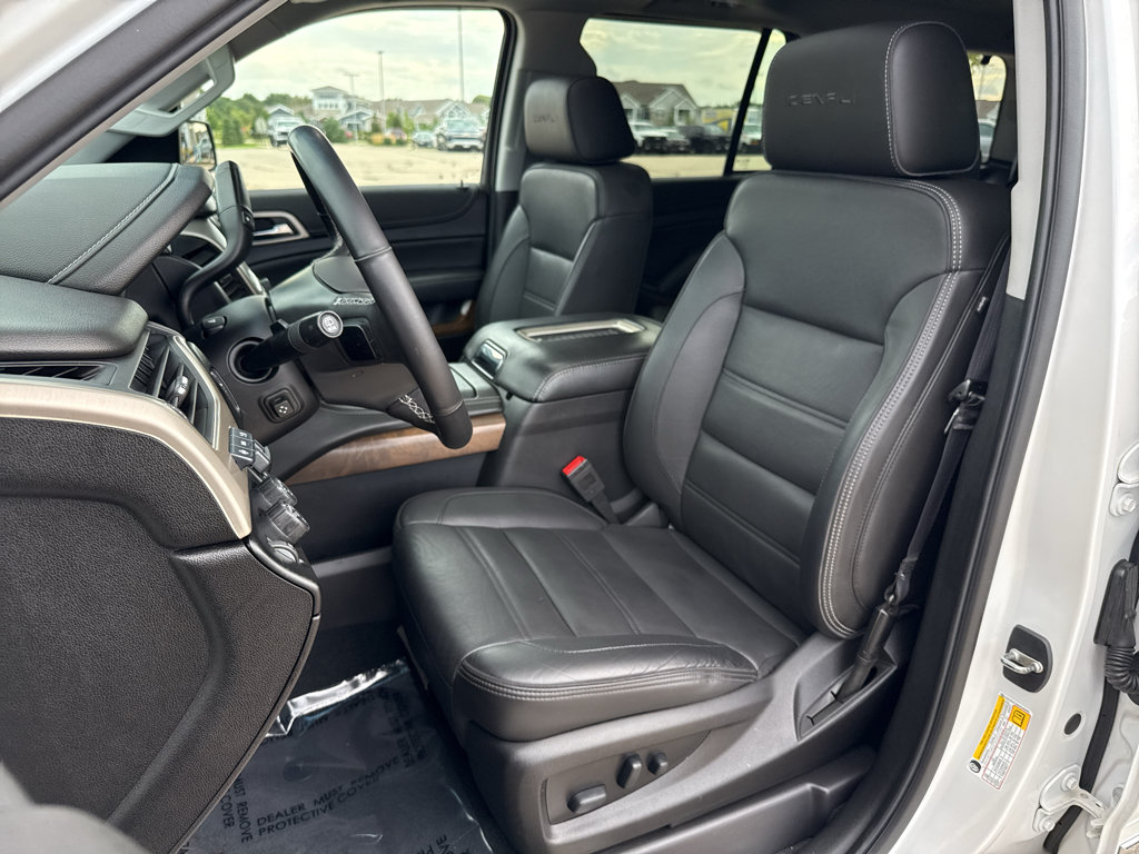 Used 2019 GMC Yukon Denali AWD/4WD image 13