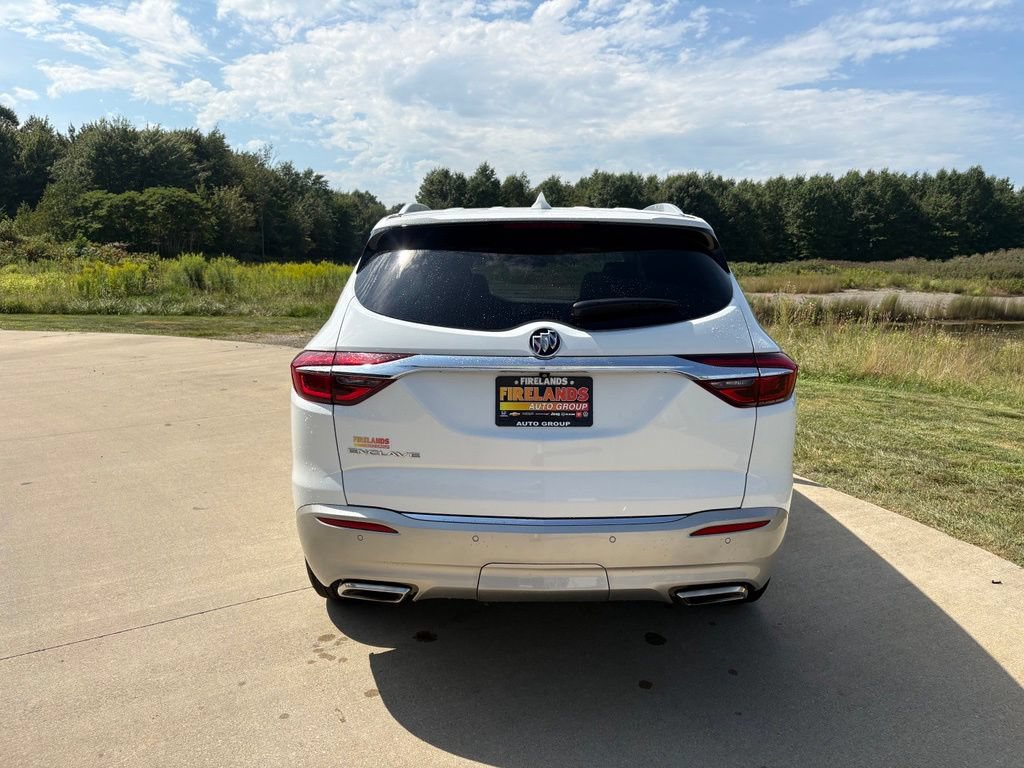Used 2021 Buick Enclave Essence FWD image 8