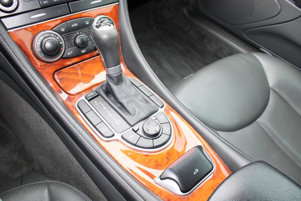 Used 2005 Mercedes-Benz SL 500 w/ AMG Sport Pkg image 24