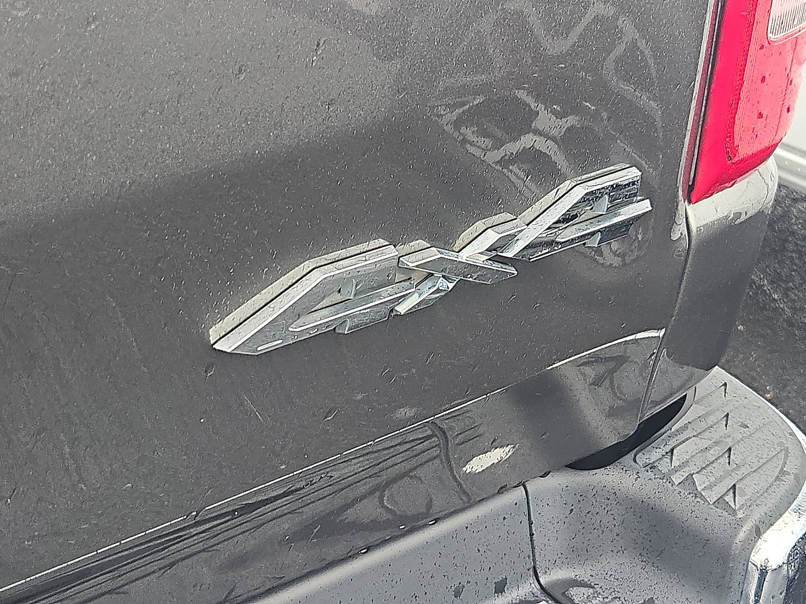 Used 2019 RAM 1500 Laramie image 6