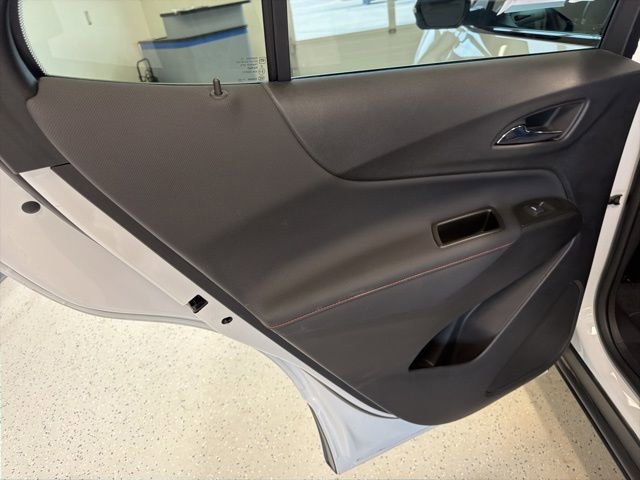 Used 2024 Chevrolet Equinox RS image 40