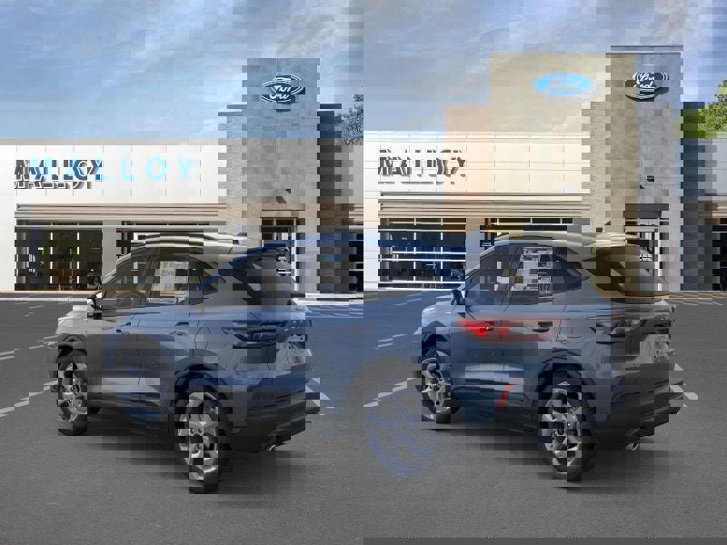 Used 2026 Ford Escape ST-Line w/ Cold Weather Package image 4