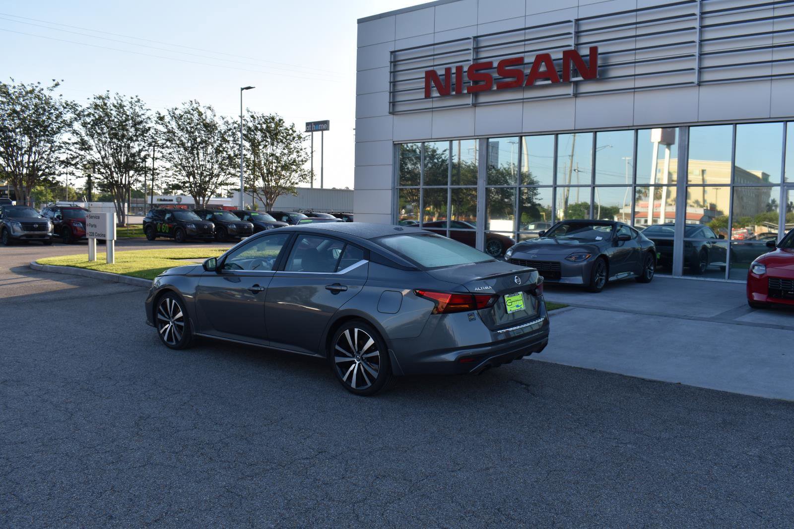 Used 2020 Nissan Altima 2.5 SR FWD image 5