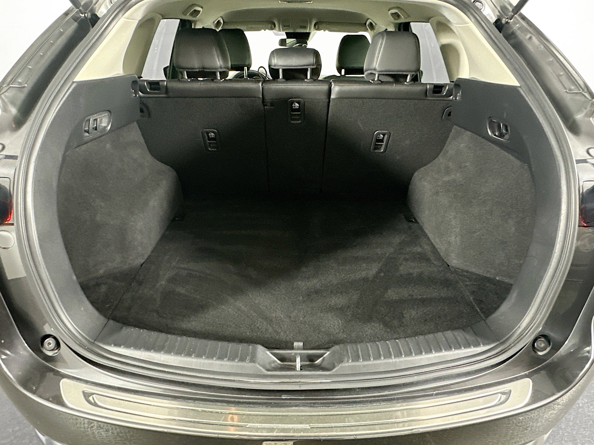 Used 2020 MAZDA CX-5 Touring image 28
