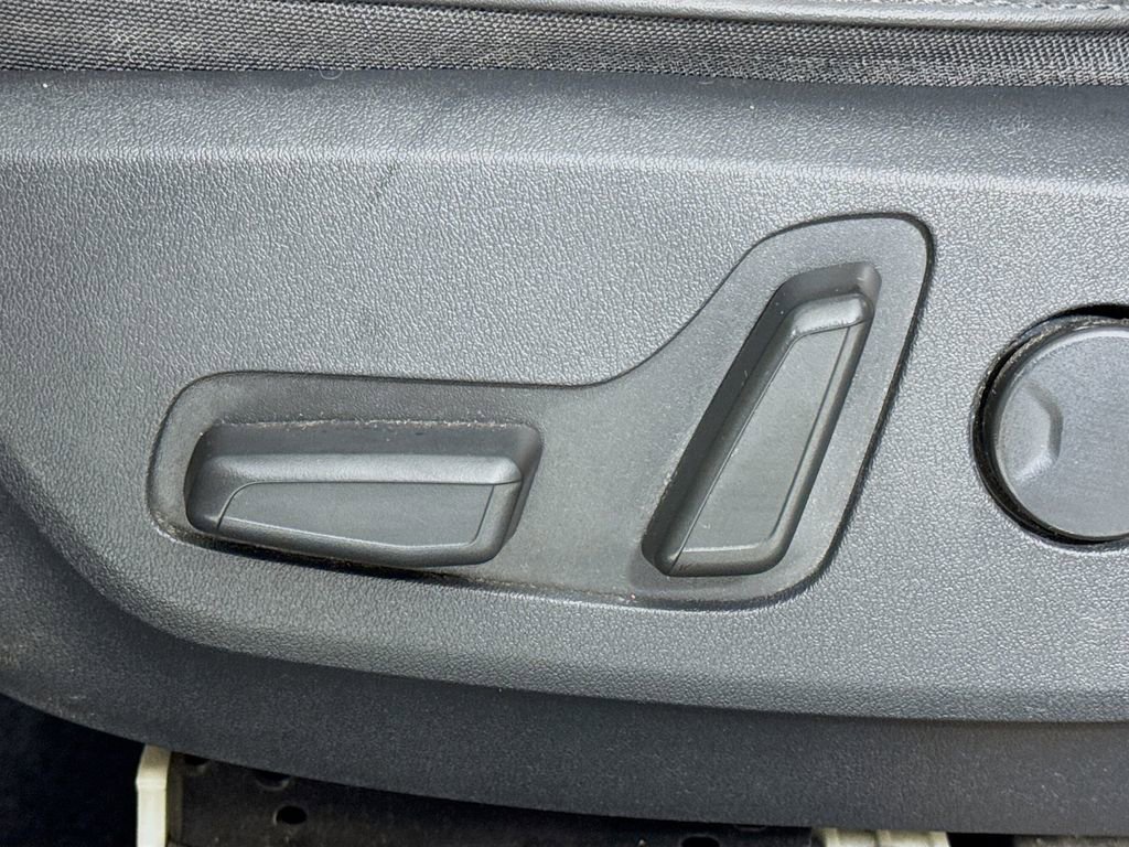 Used 2023 Kia Niro Wave w/ Wave Preserve Package image 13