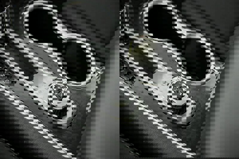 Used 2019 Nissan Pathfinder SV image 32