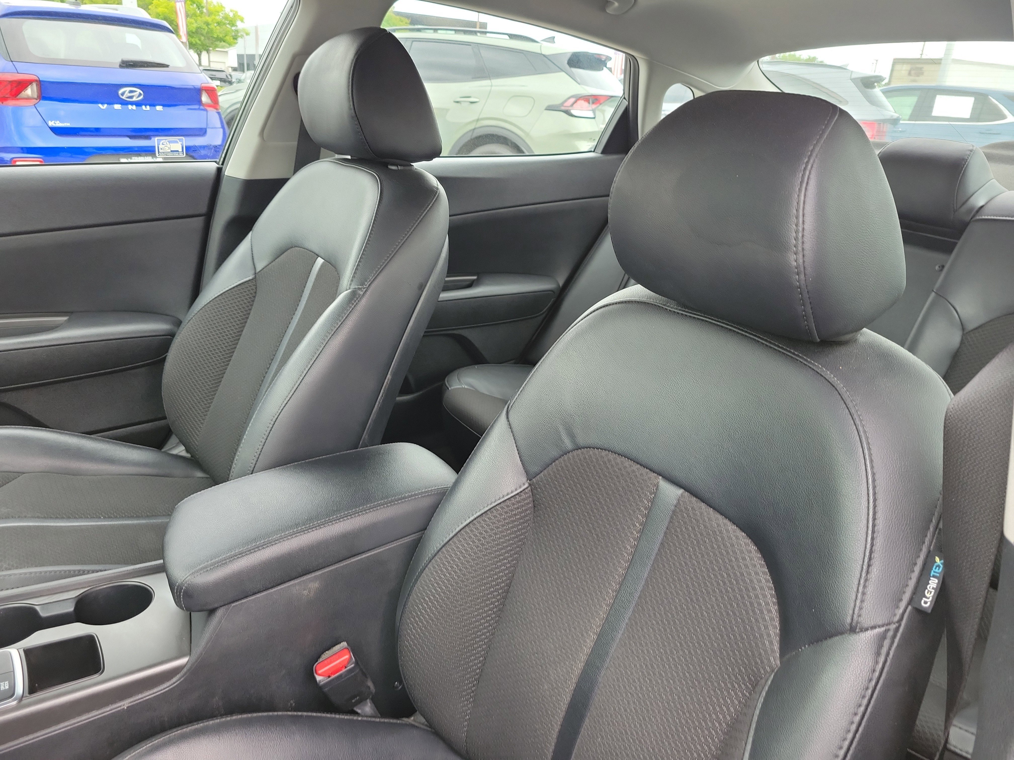 Used 2018 Kia Optima S FWD image 17