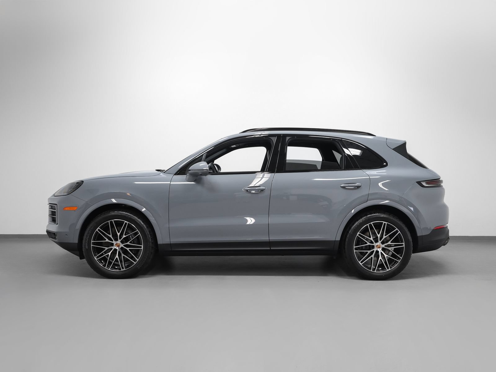 New 2026 Porsche Cayenne AWD/4WD image 2