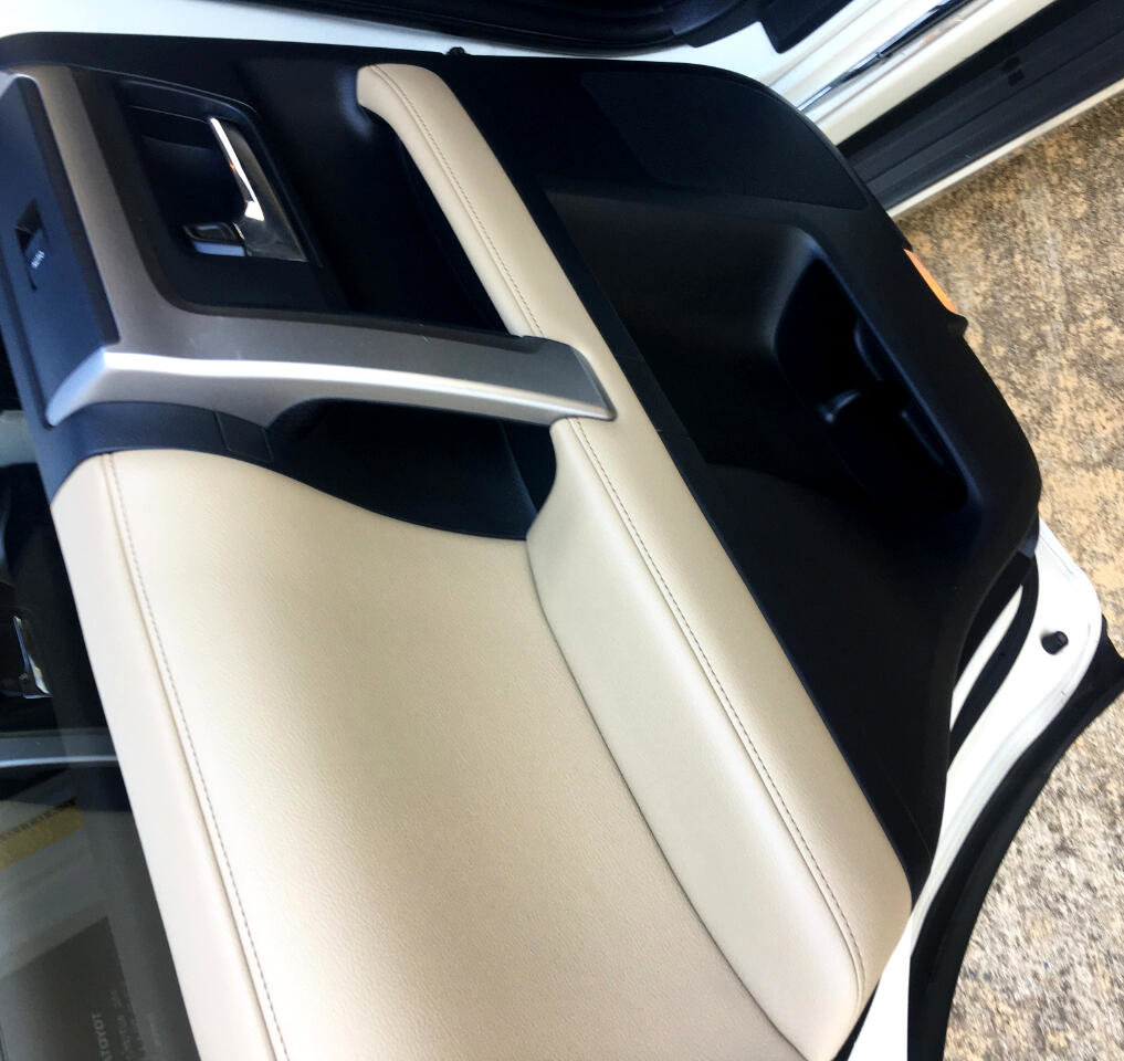 Used 2016 Toyota 4Runner Limited image 13