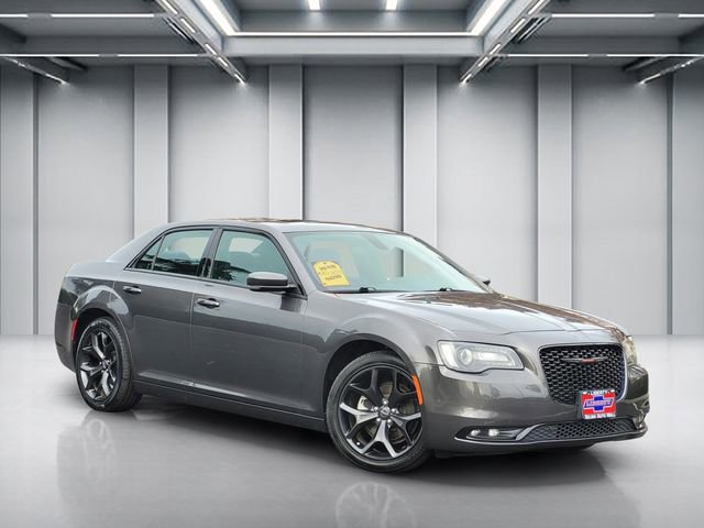 Used 2023 Chrysler 300 S