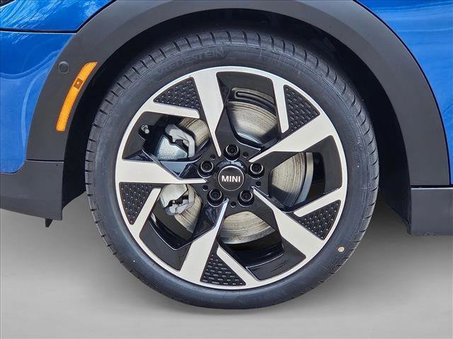 Used 2026 MINI Cooper 2-Door Hardtop FWD image 11