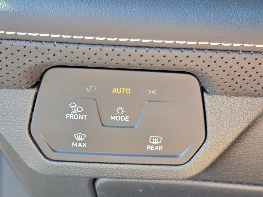 New 2025 Volkswagen Atlas SEL image 26